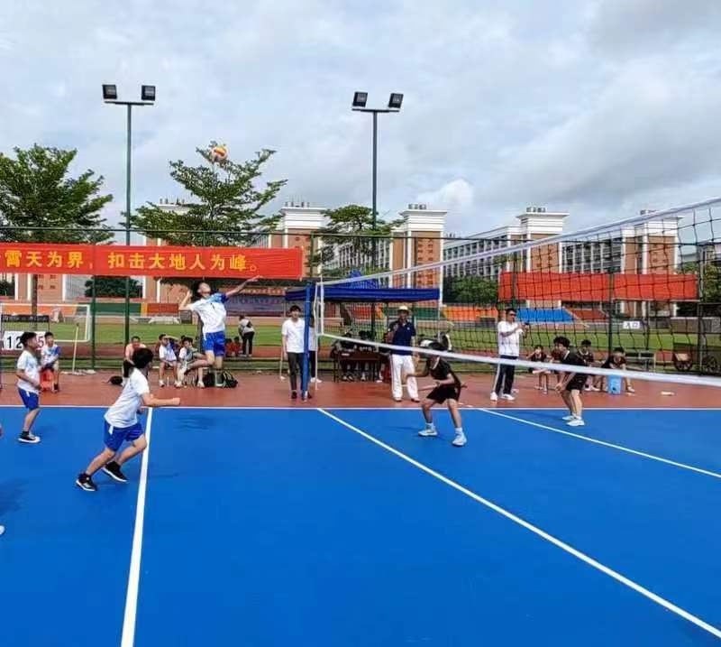 排球点燃激情,赛场挥洒青春――av女优
实验小学参加2022年海口市中小学生排球赛
