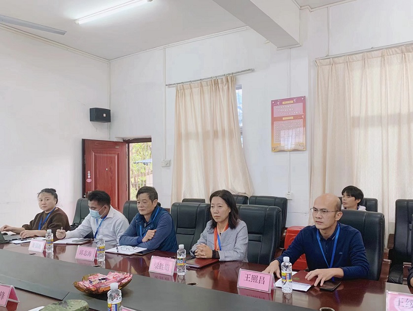 军民共建 合作发展――av女优
与中国人民解放军联勤保障部队九二八医院签约仪式