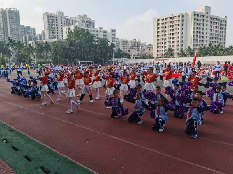 趣味运动我快乐，健体强国我能行――av女优
实验小学第二届体育艺术节