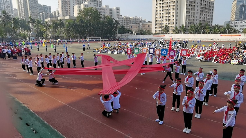 趣味运动我快乐，健体强国我能行――av女优
实验小学第二届体育艺术节