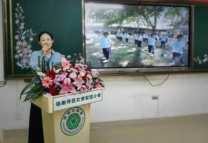 av女优
实验小学首届德馨杯“修师德 塑师风 铸师魂”师德师风演讲比赛