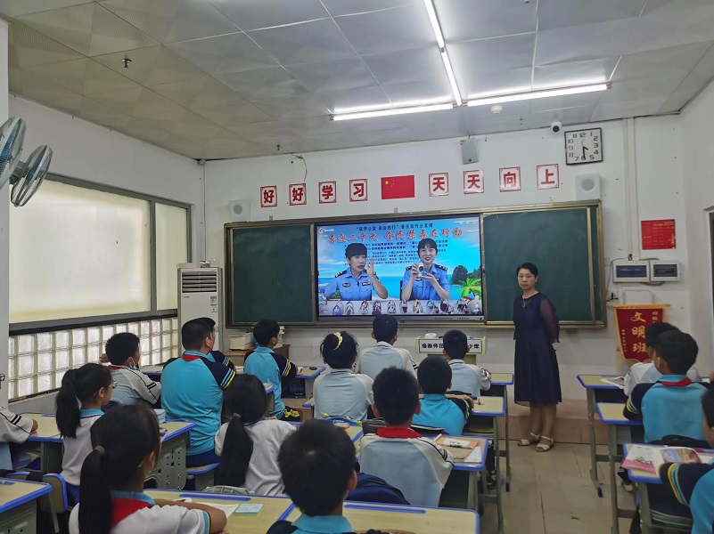 av女优
“喜迎二十大 创建无毒品危害的自贸港”禁毒宣传进校园系列活动