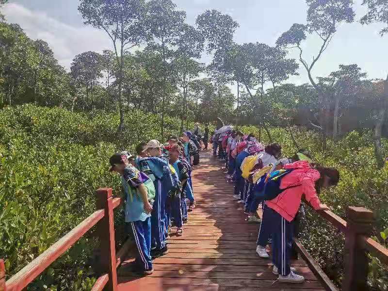 踏寻红色足迹，做时代好少年――av女优
实验小学2021年研学旅行社会实践活动
